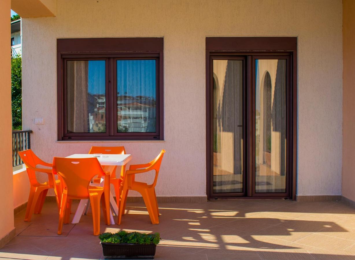 Apartments Kan Ulcinj Kültér fotó